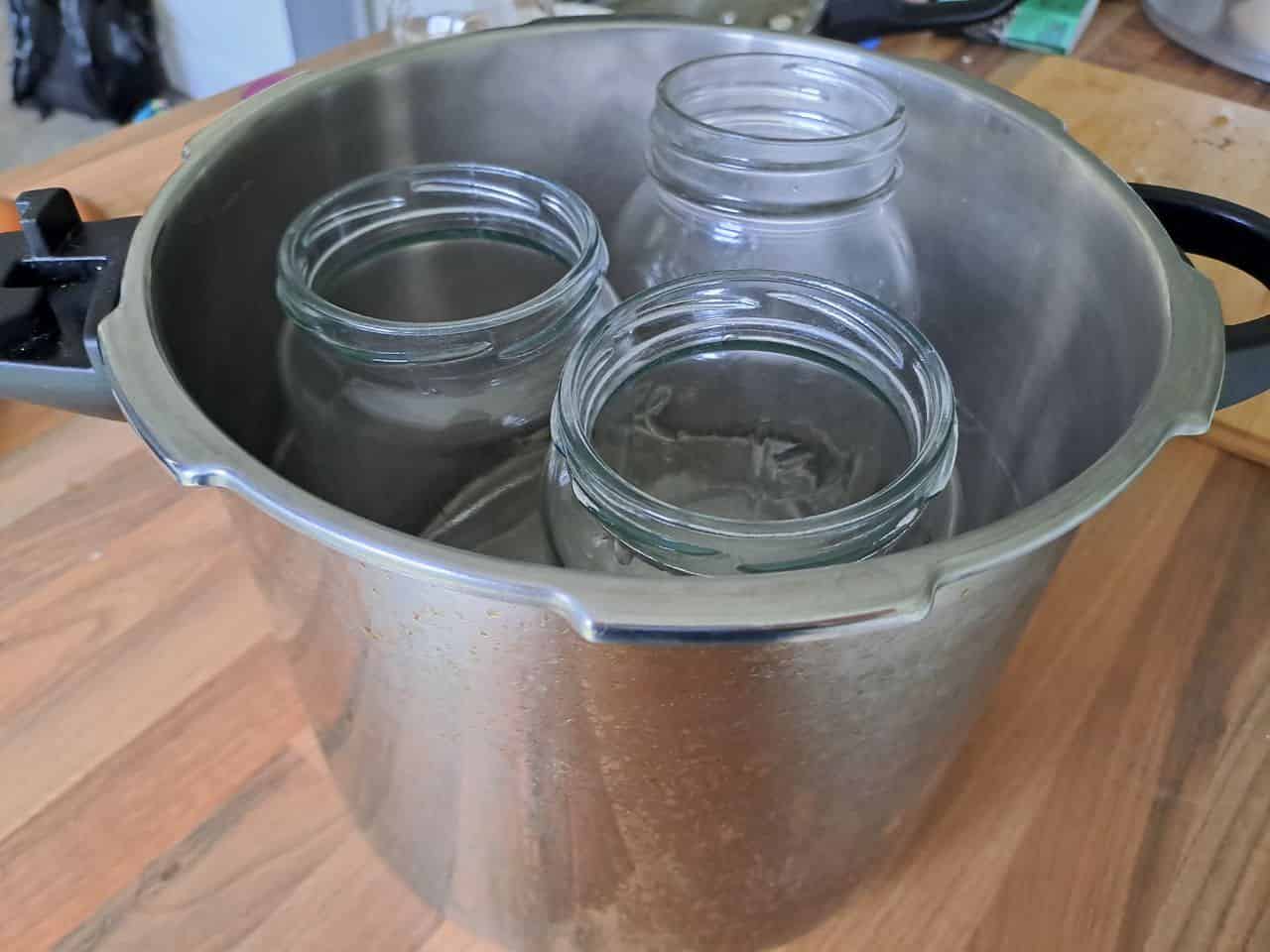 3 jars in pressure cooker