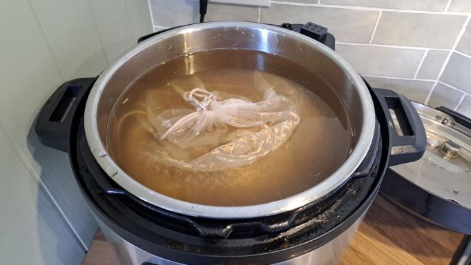 Pasteurizing substrate instant pot